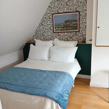 Voiles Et Terrasses By Corinne Face Au Port アパートホテル