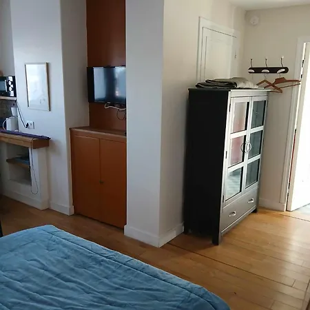 Voiles Et Terrasses By Corinne Face Au Port ル・トレポール