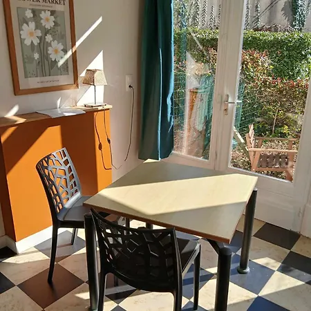 アパートホテル Voiles Et Terrasses By Corinne Face Au Port 3*