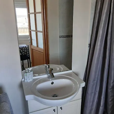 アパートホテル Voiles Et Terrasses By Corinne Face Au Port ル・トレポール