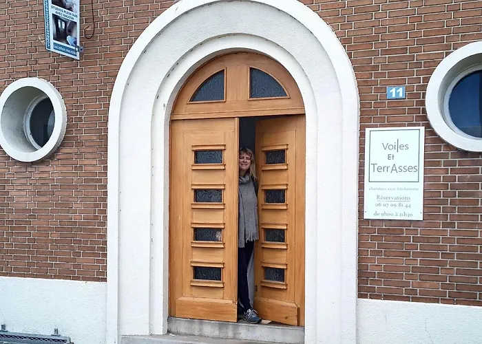 Aparthotel Voiles Et Terrasses By Corinne Face Au Port Le Treport