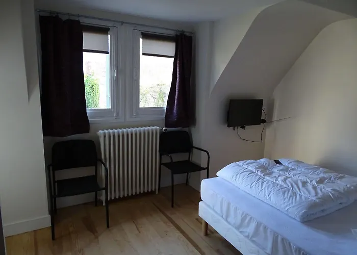 Voiles Et Terrasses By Corinne Face Au Port Aparthotel