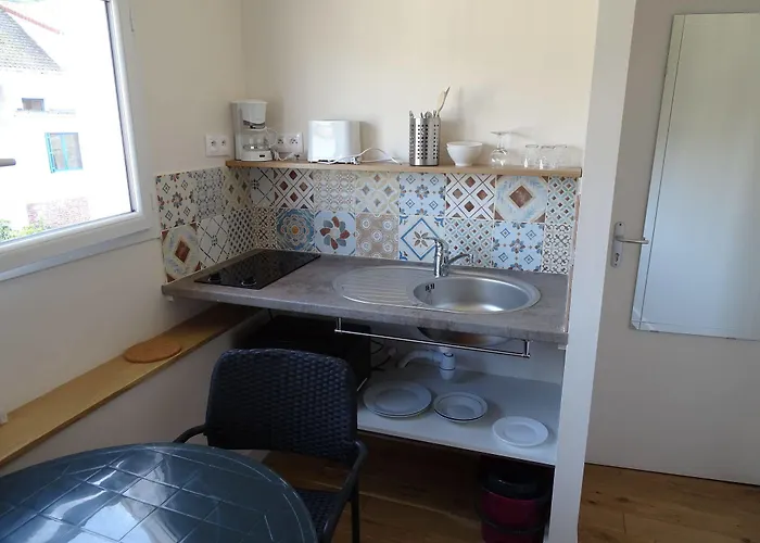 Aparthotel Voiles Et Terrasses By Corinne Face Au Port Le Treport